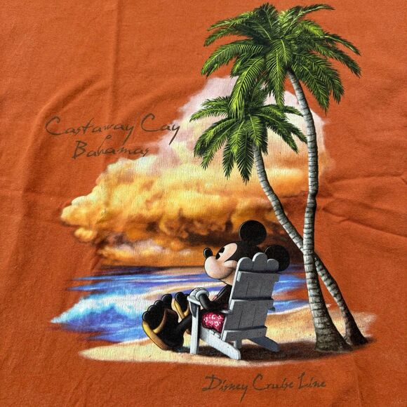 Disney Cruise Line Castaway Cay Bahamas Mickey in Beach Chair Size XL  T-Shirt - Picture 2 of 5